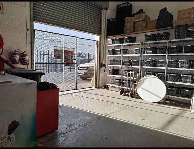 469M² WAREHOUSE RENTED IN GANTS PLAZA